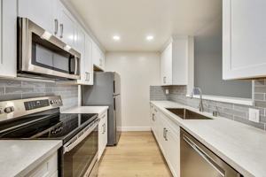 featured image of 725 Cowper St #31