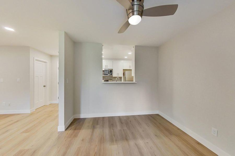 725 Cowper St #31 - Photo 2 of 30