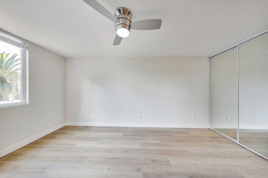 725 Cowper St #31 - Photo 3 of 30