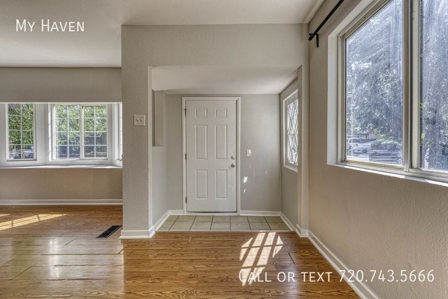 4745 Saint Paul St - Photo 2 of 20