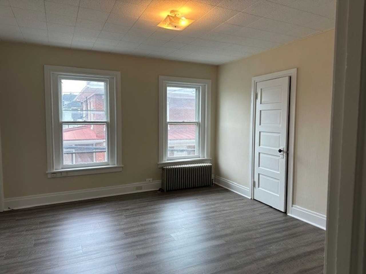 120 E Maple St #120A - Photo 2 of 11