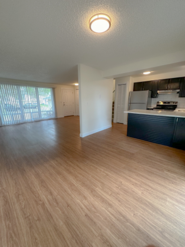 515 N Sommer Rd - Photo 3 of 12