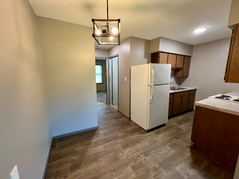 501 S Cedar St - Photo 2 of 8