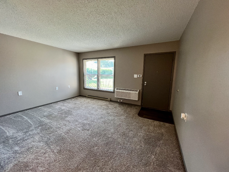 501 S Cedar St - Photo 3 of 8