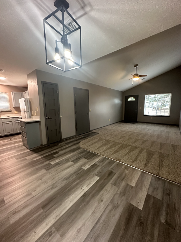 126 S Ohio St - Photo 7 of 19