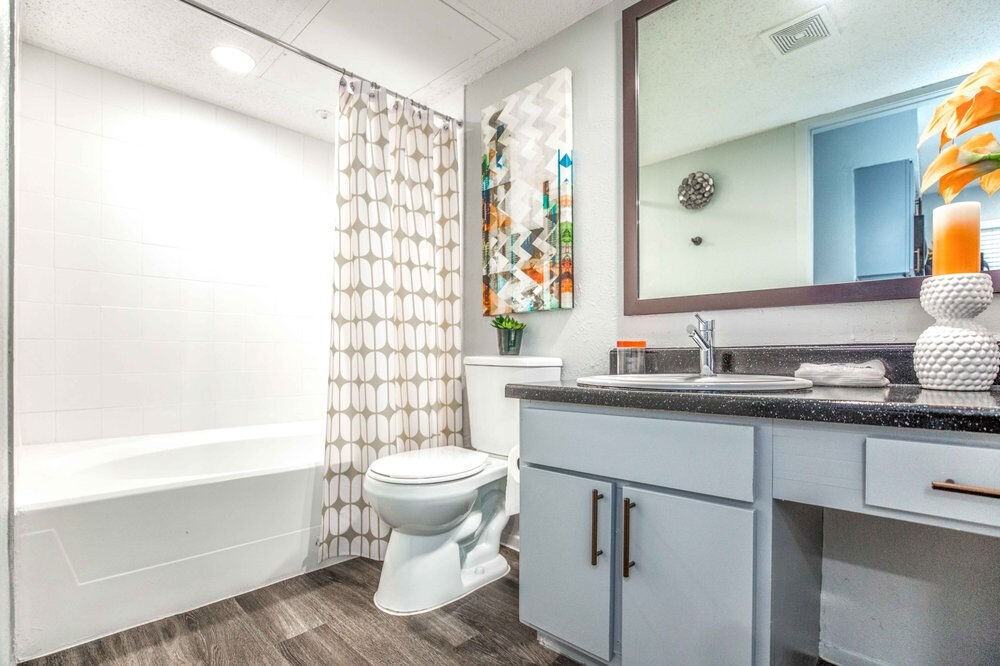 Treehouse Apartments - Photo 7 of 19