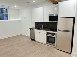 featured image of 425 North Prince Street #2