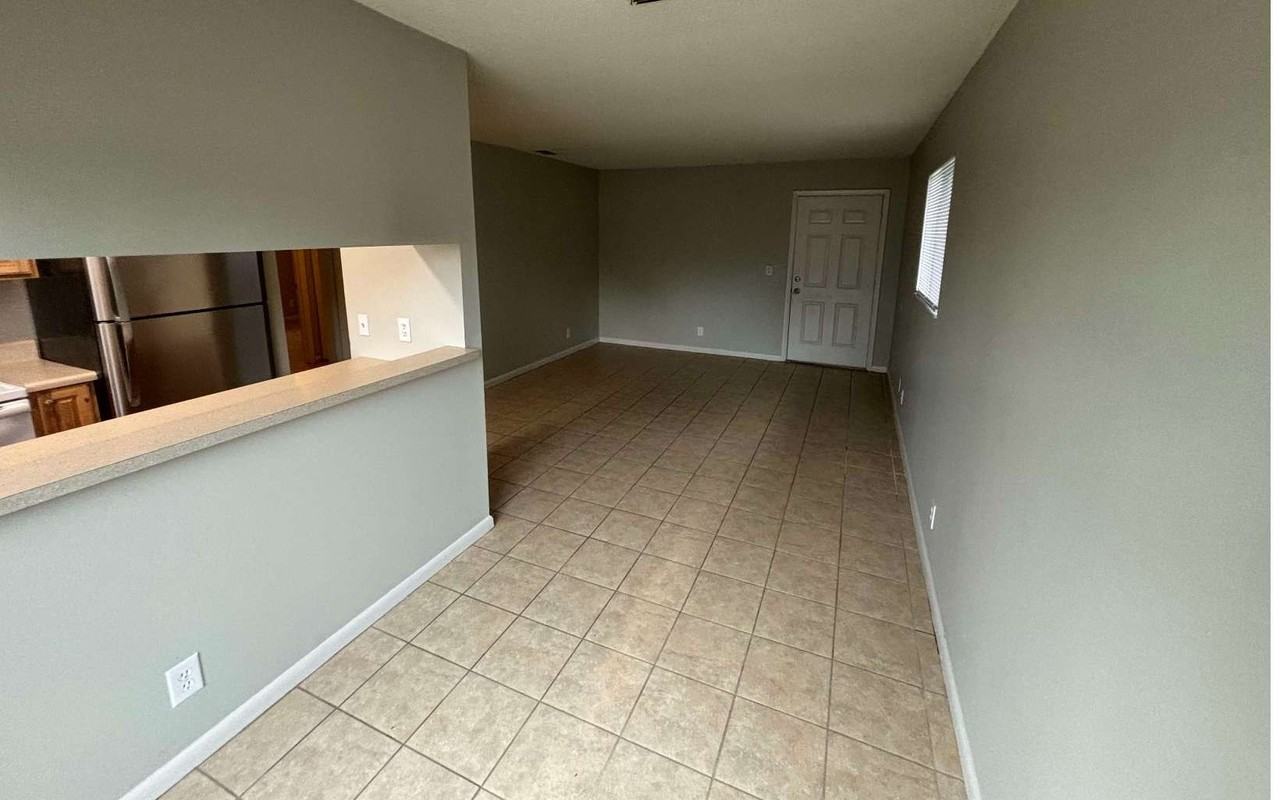 3858 Northwest Huntsboro Street - Photo 3 of 10