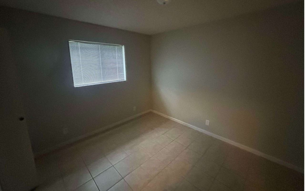 3858 Northwest Huntsboro Street - Photo 6 of 10