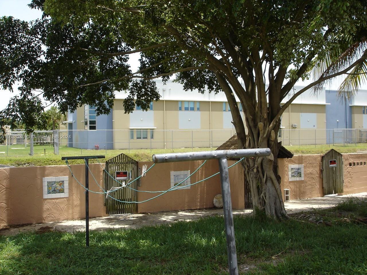 1821 Nw 155th St - Photo 2 of 8