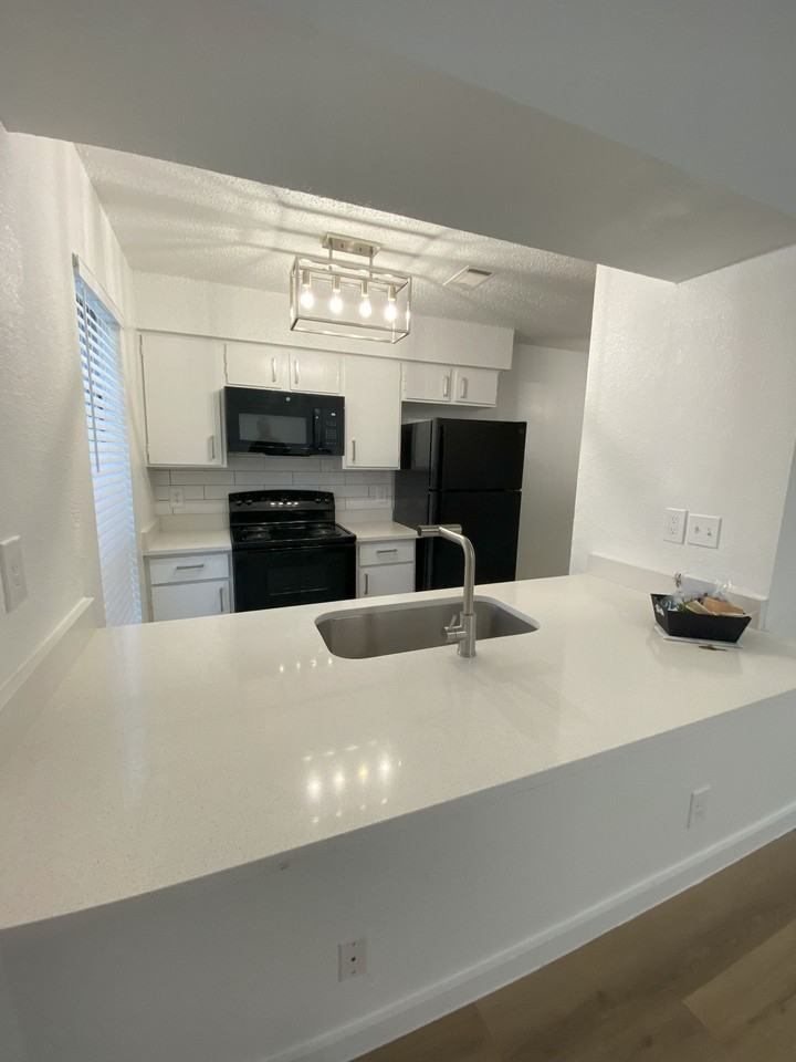 St. Edwards Place Apartments - Photo 2 of 16