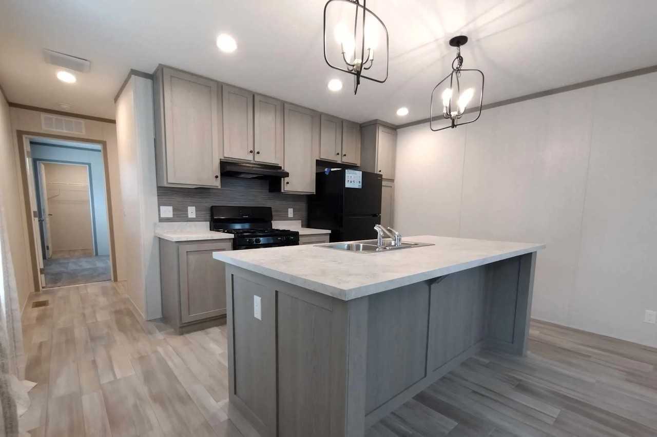 8378 Stonehedge Dr - Photo 2 of 20