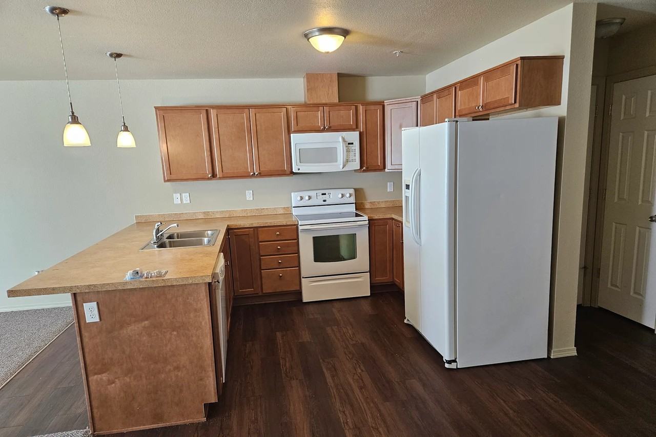 109 Newaukum Golf Dr - Photo 2 of 15