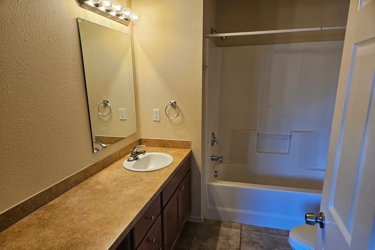 109 Newaukum Golf Dr - Photo 3 of 15