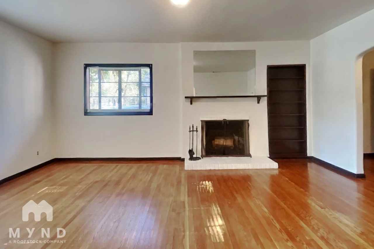 640 San Miguel Way - Photo 3 of 21