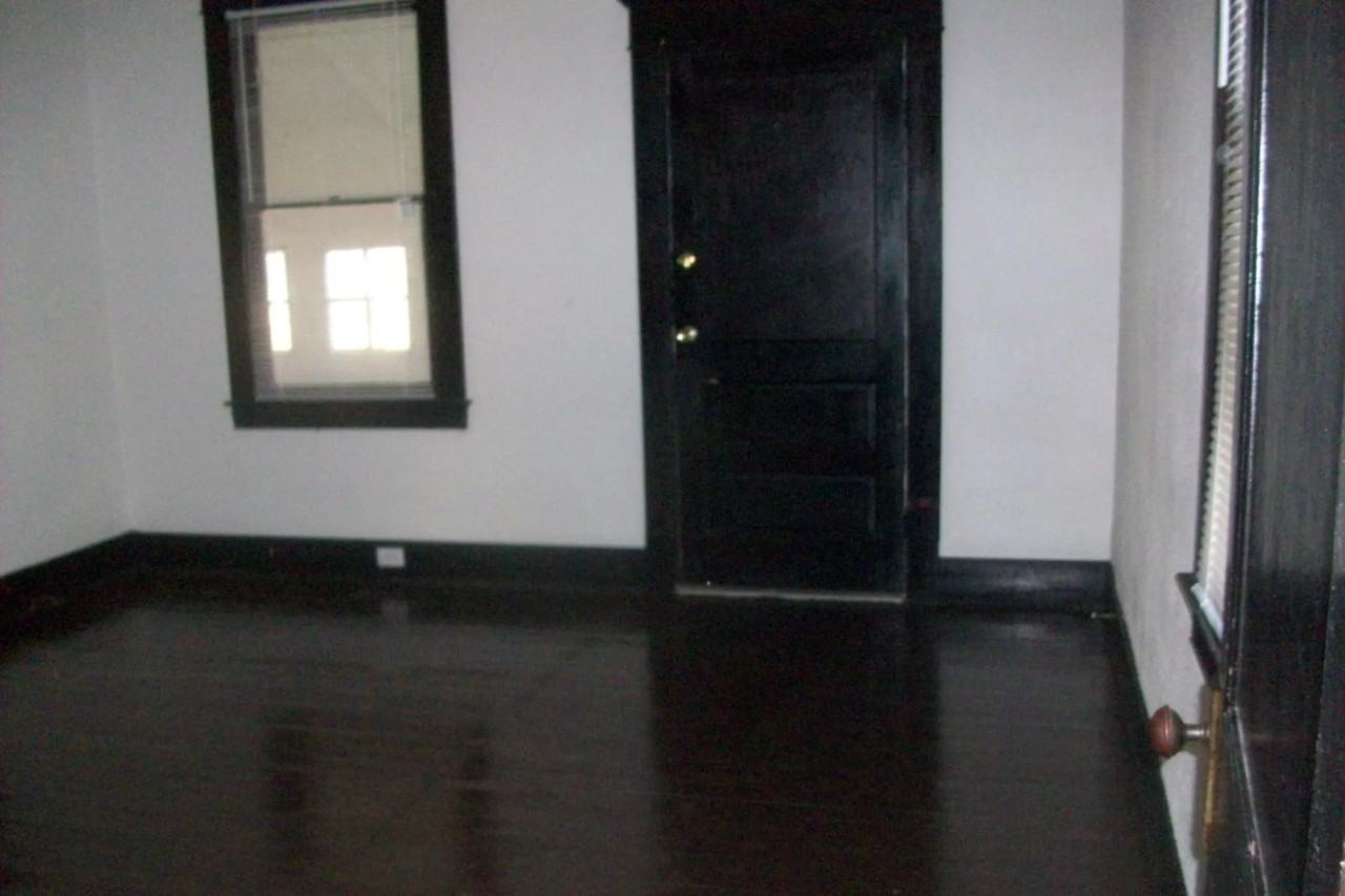 2623 W Kentucky St - Photo 3 of 9