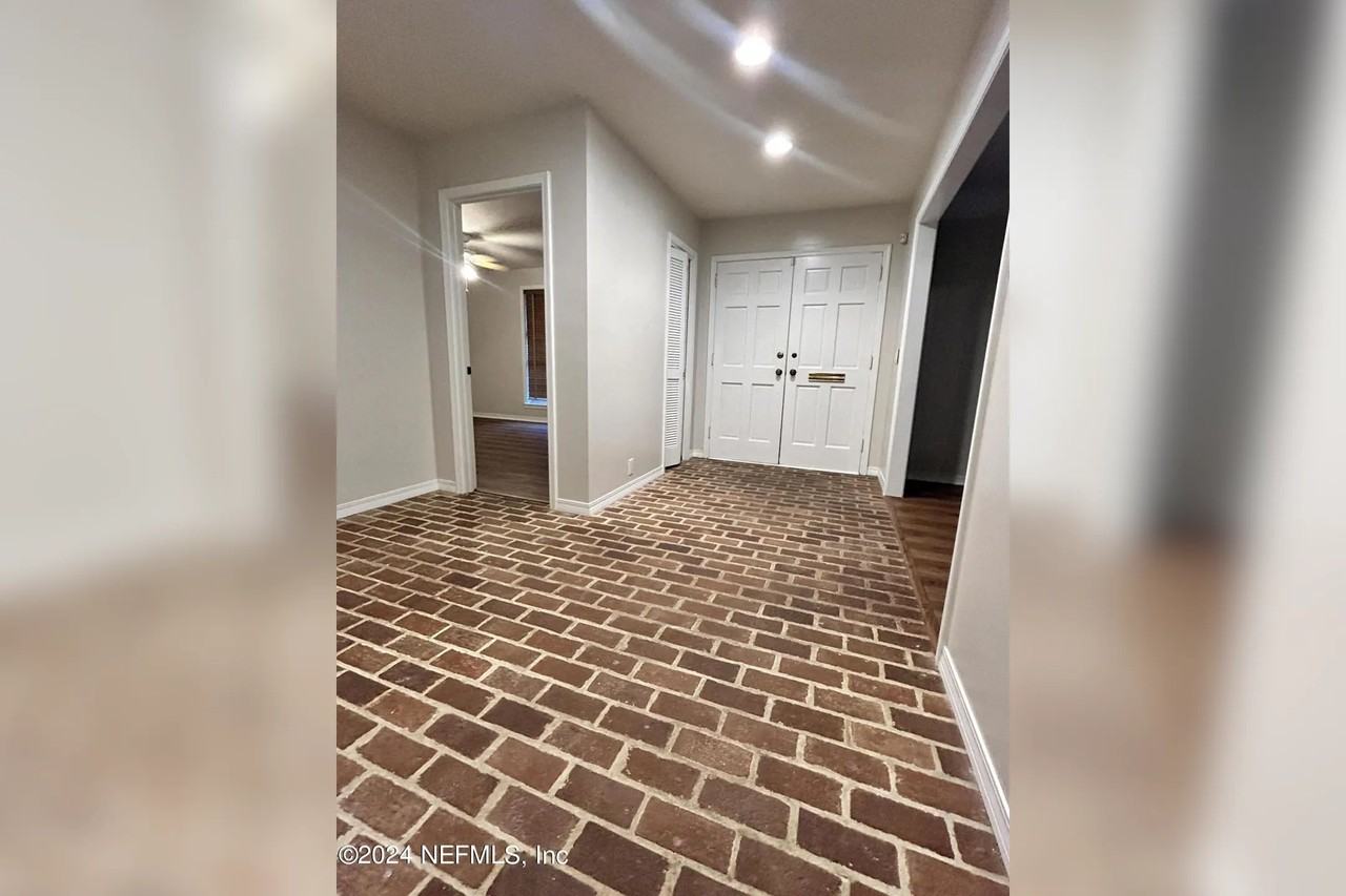 4236 Buck Point Rd - Photo 3 of 17