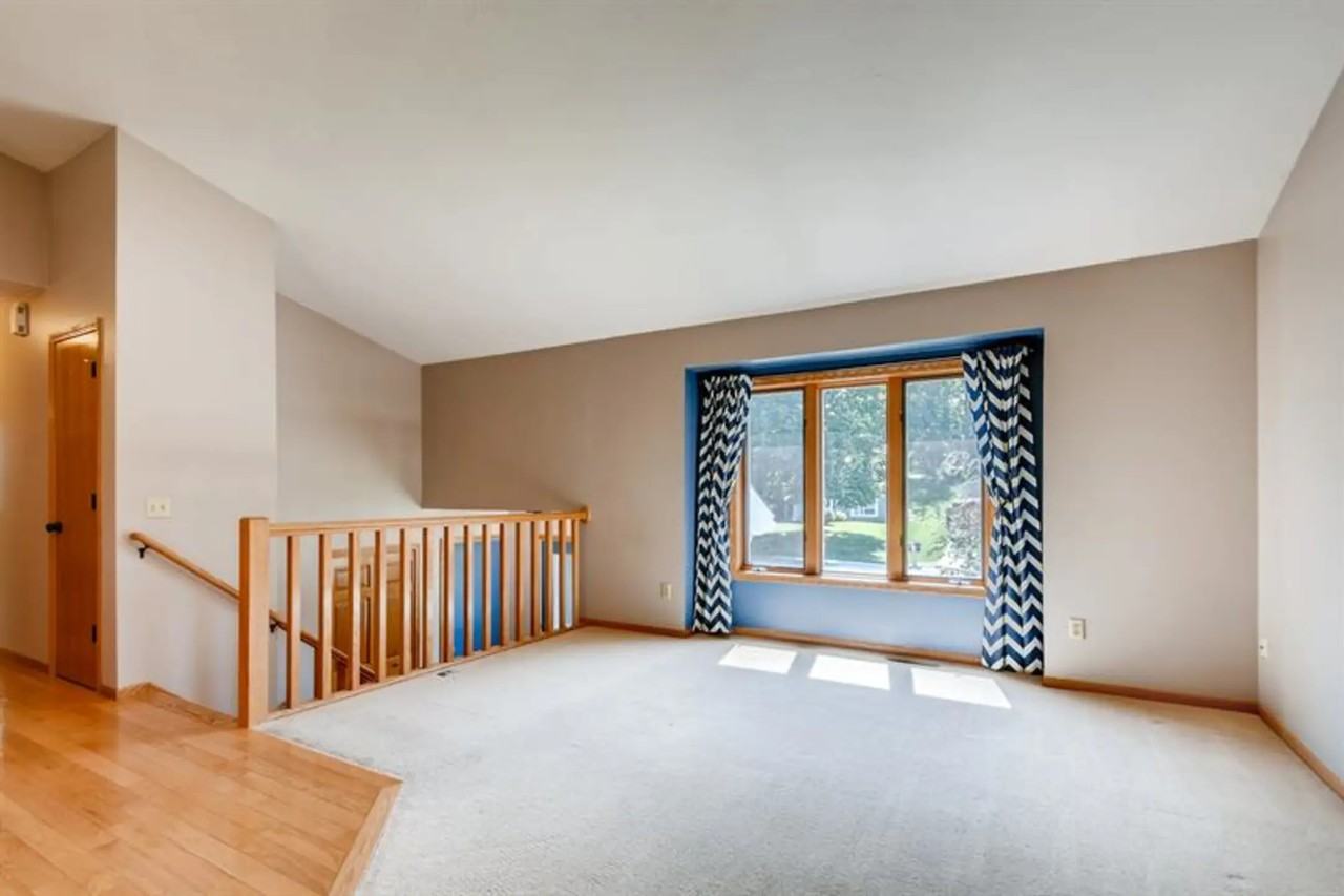 16811 Jonquil Trl - Photo 2 of 32