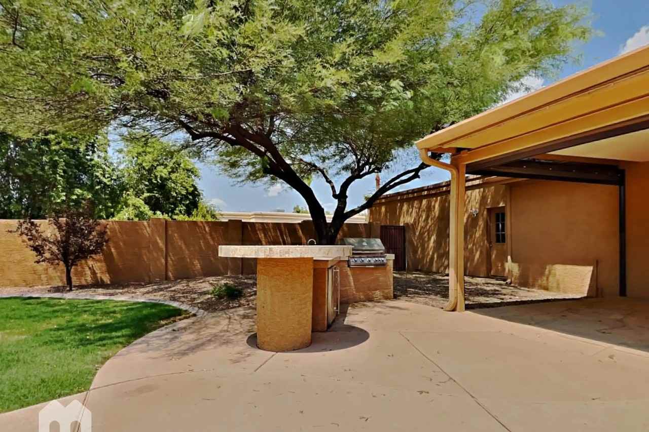 12622 N 80th Pl - Photo 3 of 50