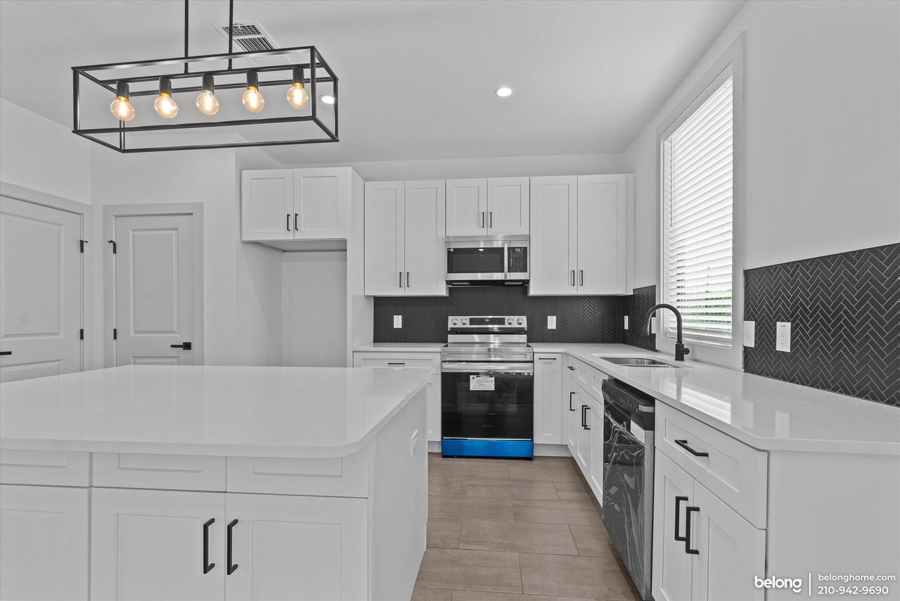 114 Gravel St - Photo 7 of 18