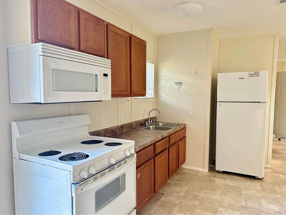 217 Courtney Ln - Photo 2 of 9