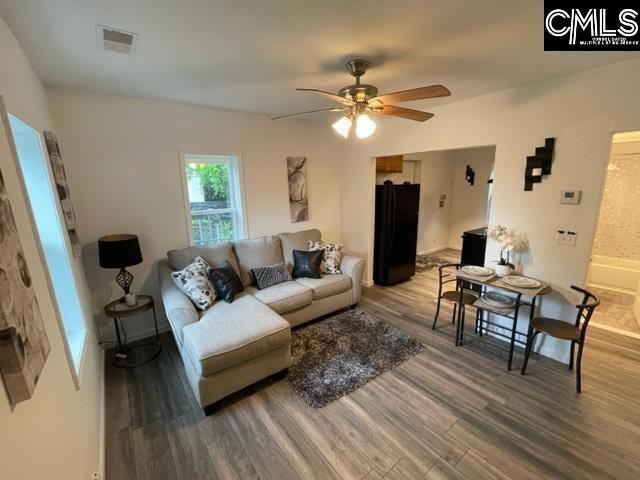 109 Easy St - Photo 2 of 3