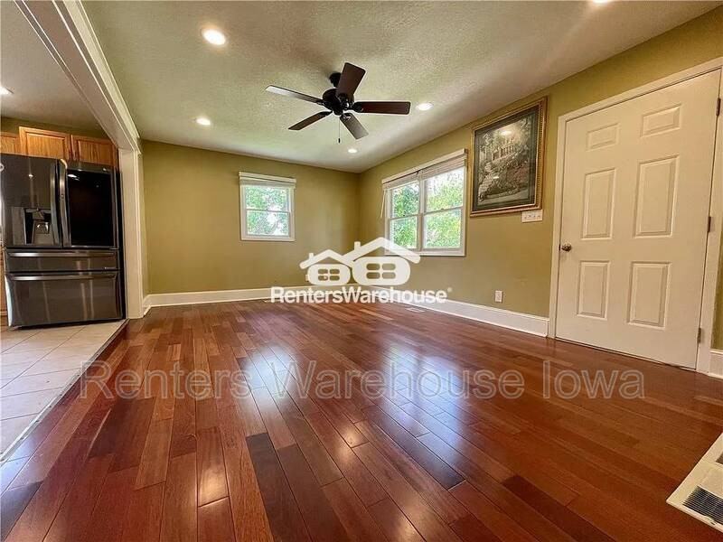 5810 Francis Ave - Photo 3 of 21