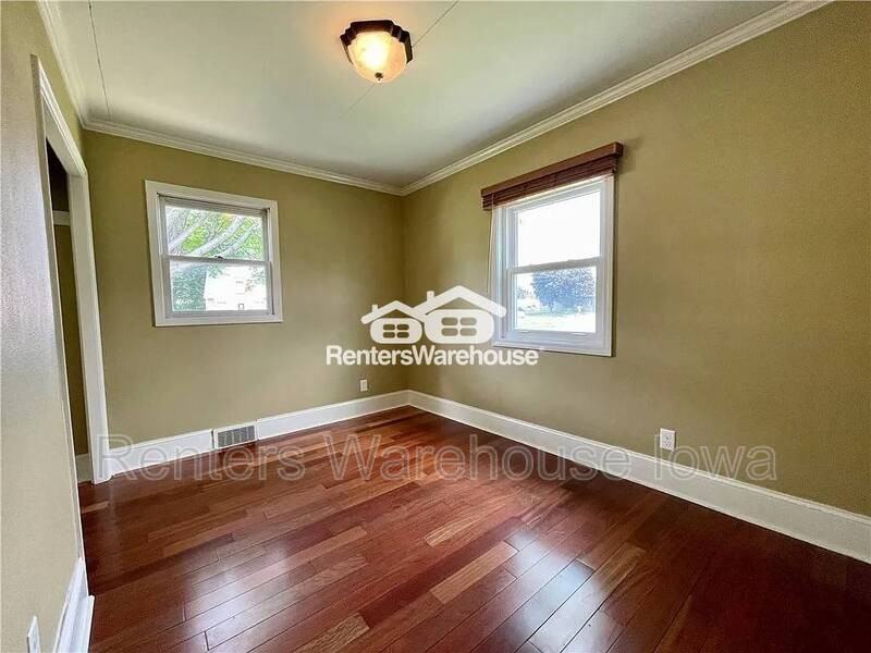 5810 Francis Ave - Photo 7 of 21