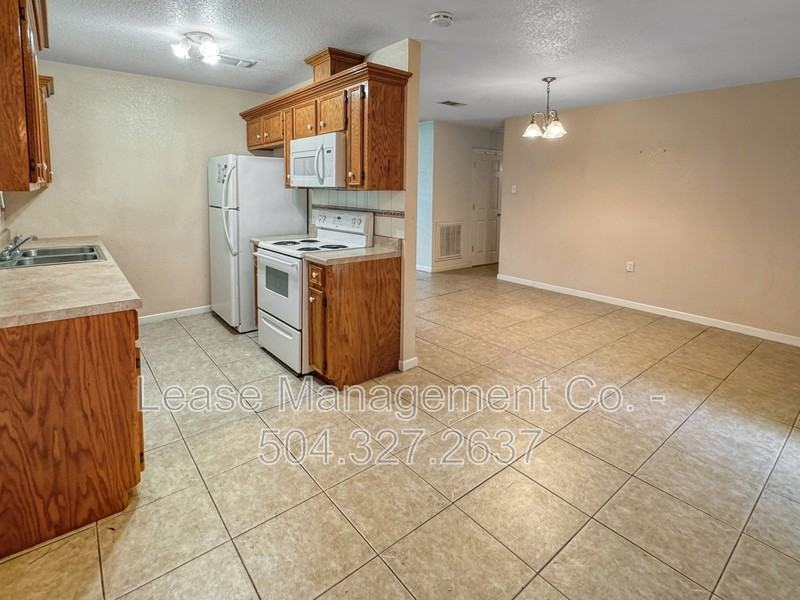 4861 Cardenas Dr - Photo 3 of 11