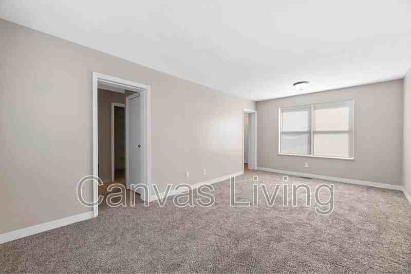 713 Canonby Pl #E - Photo 3 of 7