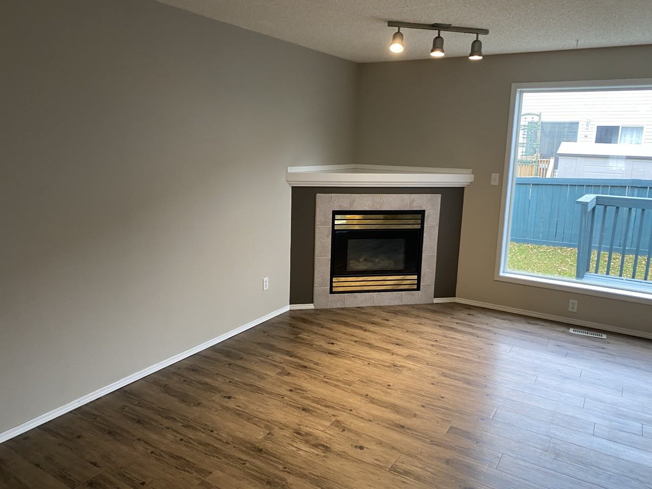 43 Hooper Cres Nw #43 - Photo 2 of 11