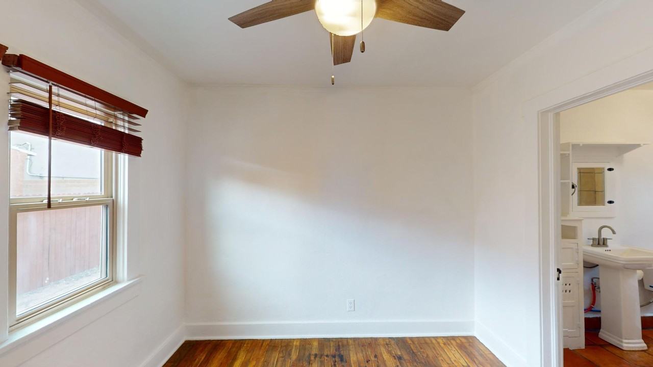 803 Marquette Ave Nw - Photo 6 of 43