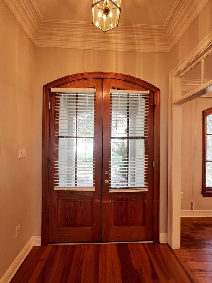 6011 Riverbrook Dr - Photo 6 of 32