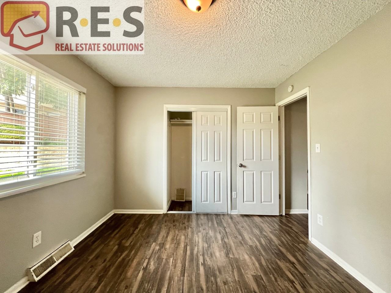 979 S Miller Way - Photo 5 of 14