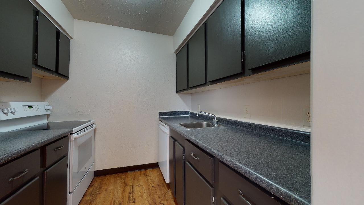 1803 Potomac Pl - Photo 6 of 21