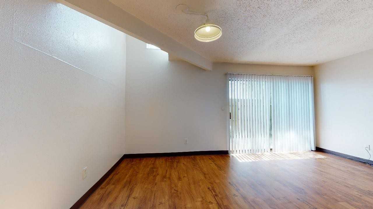 1803 Potomac Pl - Photo 7 of 21