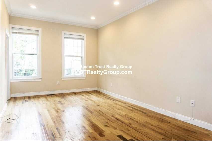 52 Townsend St #1 - Photo 7 of 10