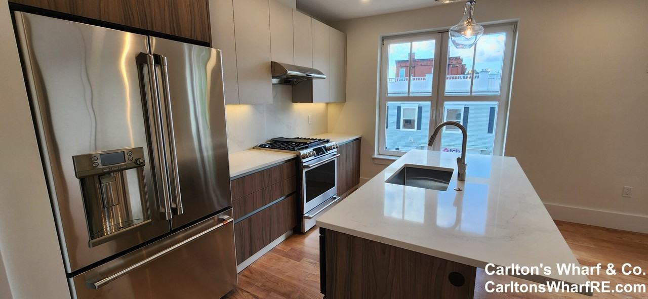 191 Main St #2 - Photo 2 of 17