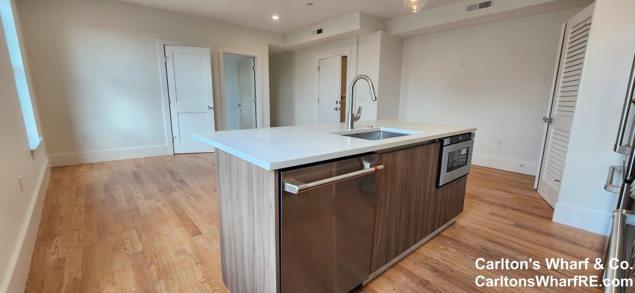 191 Main St #2 - Photo 4 of 17
