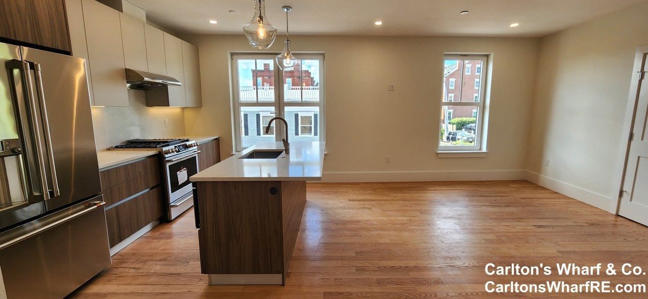 191 Main St #2 - Photo 7 of 17