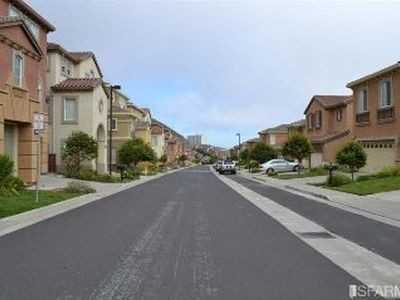 107 Bayview Dr #NA - Photo 2 of 5