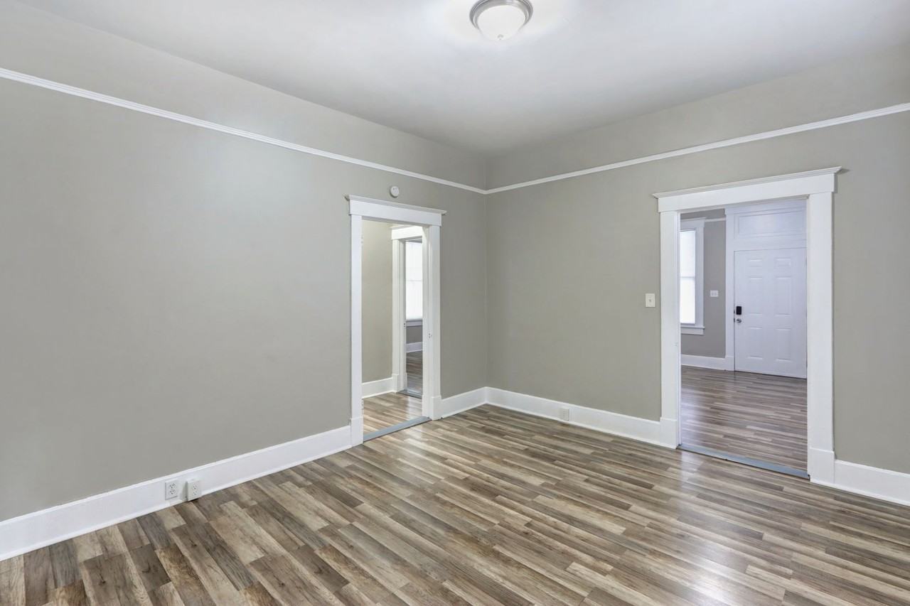 660 E 34th St - Photo 5 of 16