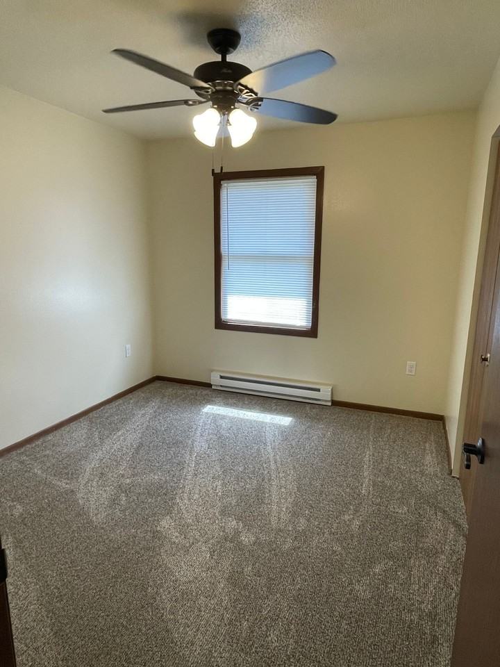 North Country Apartments - Photo 7 of 32