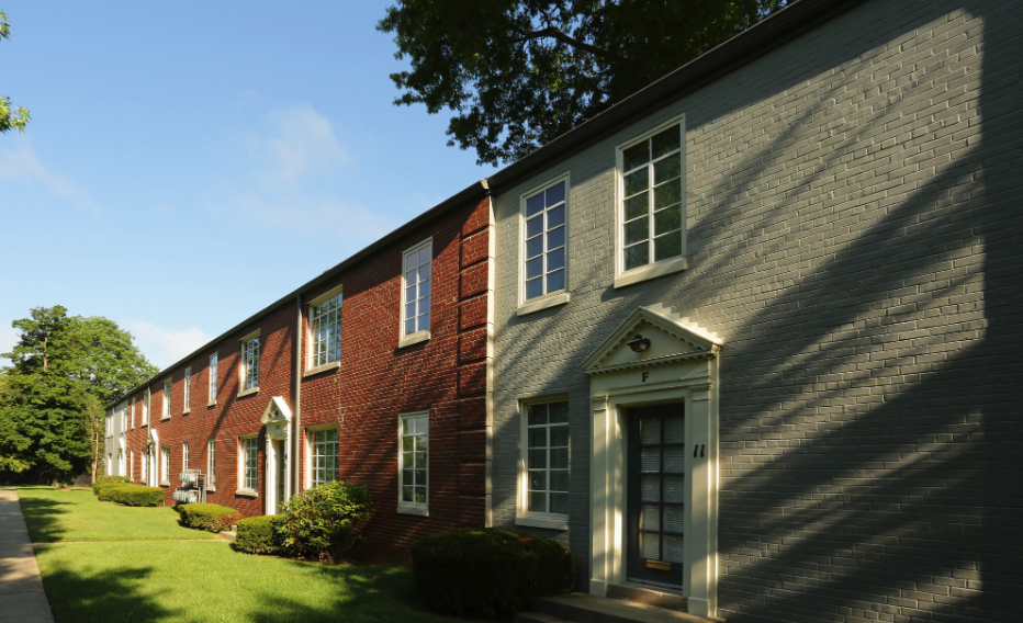 Village Manor - Photo 7 of 81