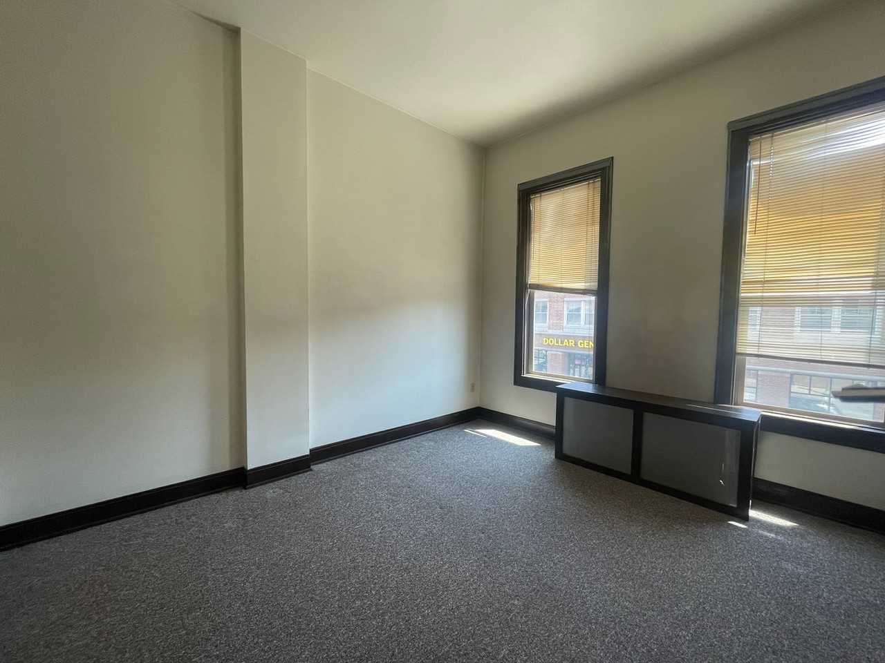 632 W Historic Mitchell St - Photo 2 of 10