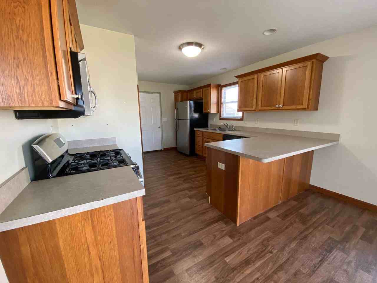 18347 Gyr Ct - Photo 3 of 13