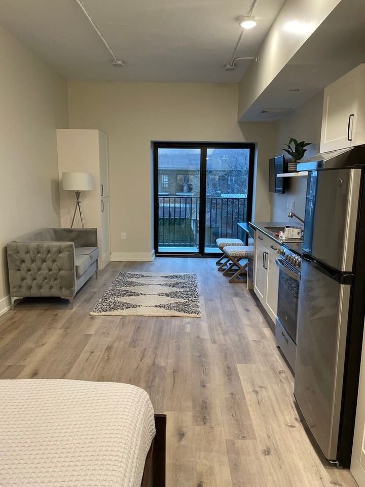 Beautiful Studio and One Bedrooms West Grand Neighborhood - Photo 4 of 30