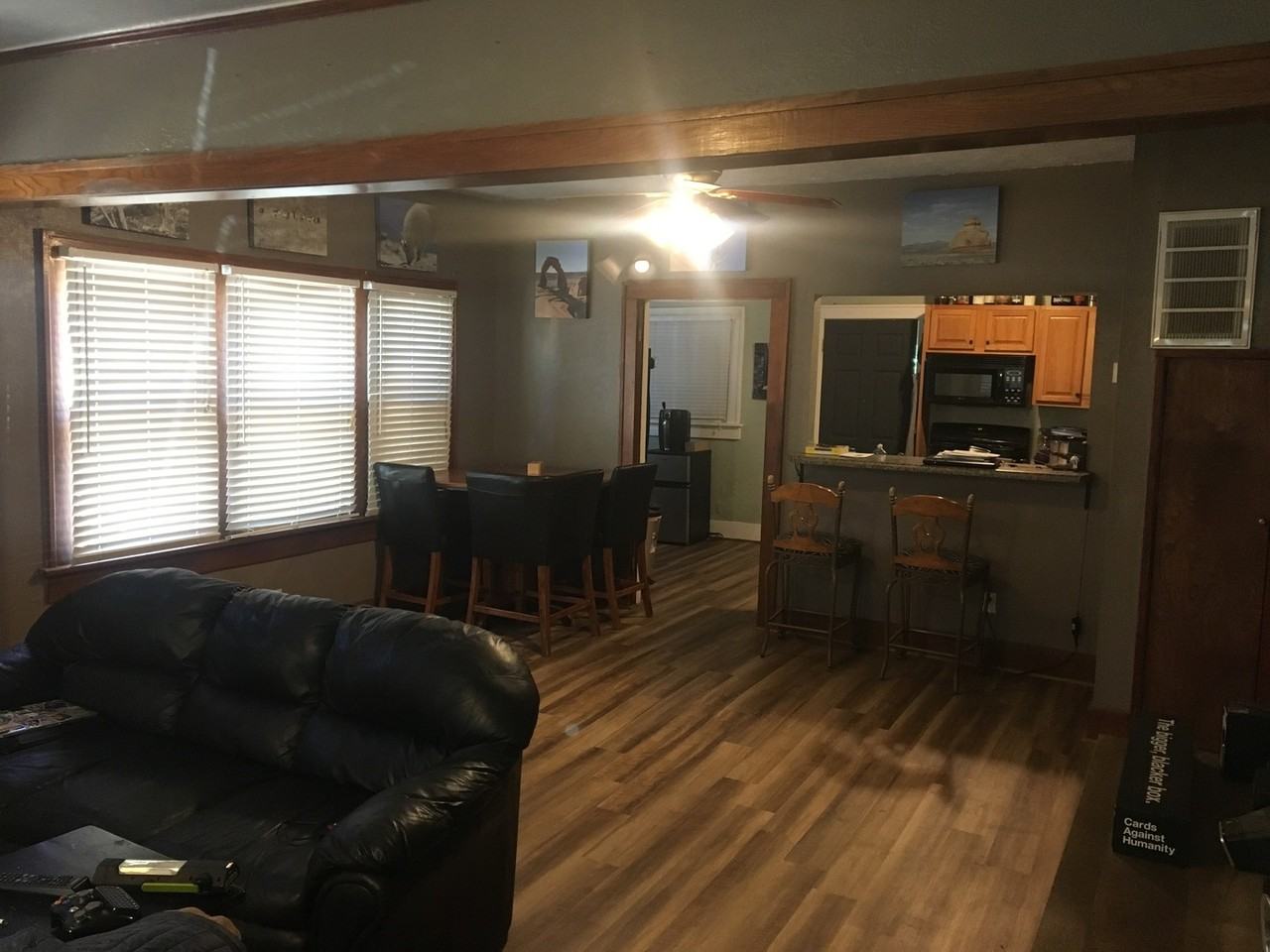 1215 Nw 41st St - Photo 3 of 4