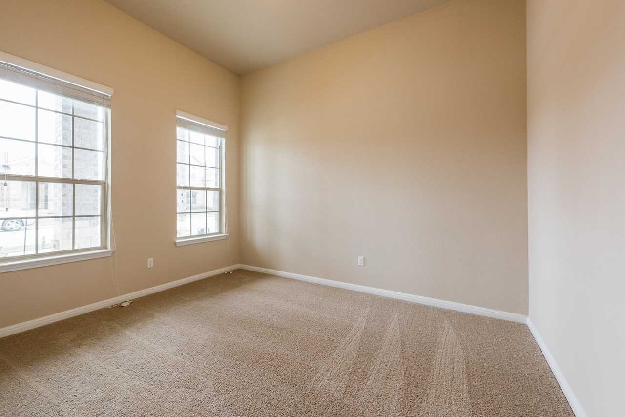 16444 Vescovo Ln - Photo 3 of 17