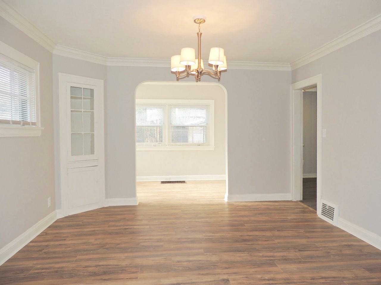 3554 Antisdale Ave - Photo 4 of 17